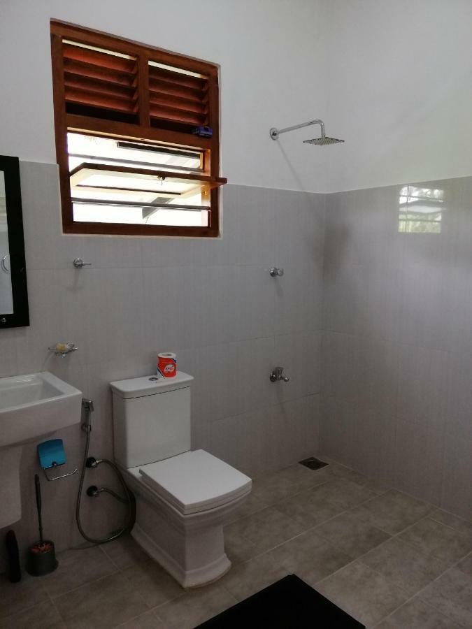 Top Mount Villa Hikkaduwa Exterior foto