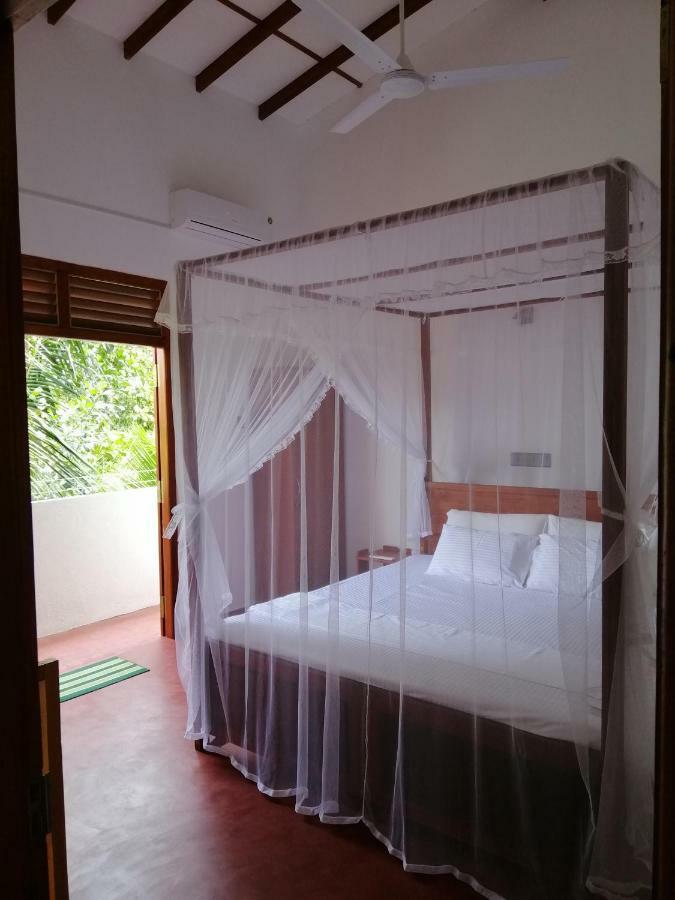 Top Mount Villa Hikkaduwa Exterior foto